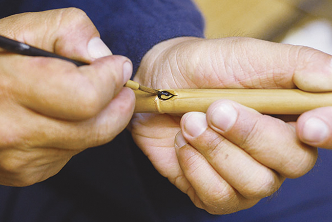 Lacquer coating and finishing of the body